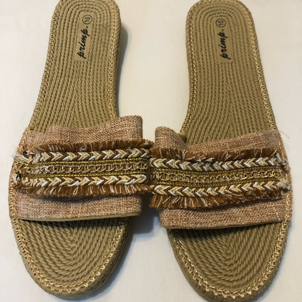 Primp sandals size 10